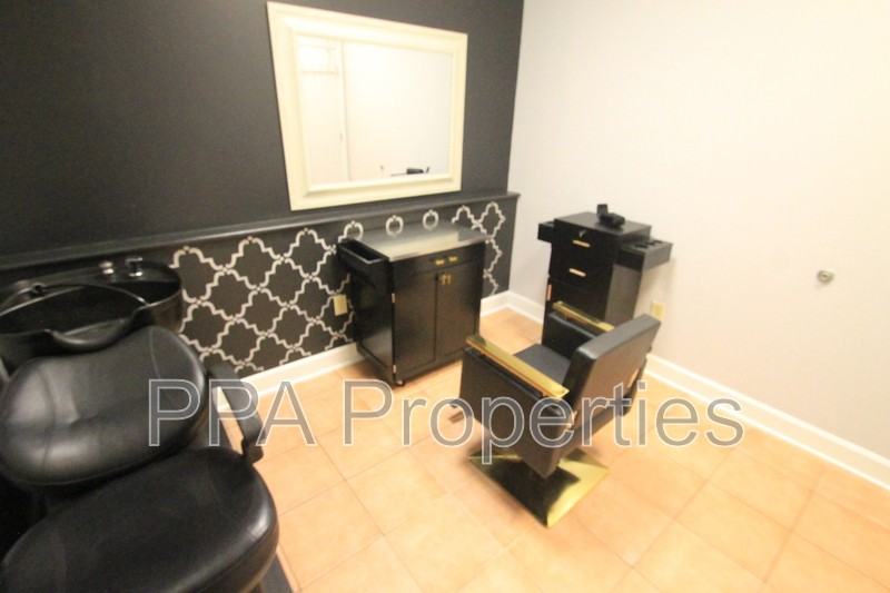 3400 Westgate Dr - Photo 3 of 10