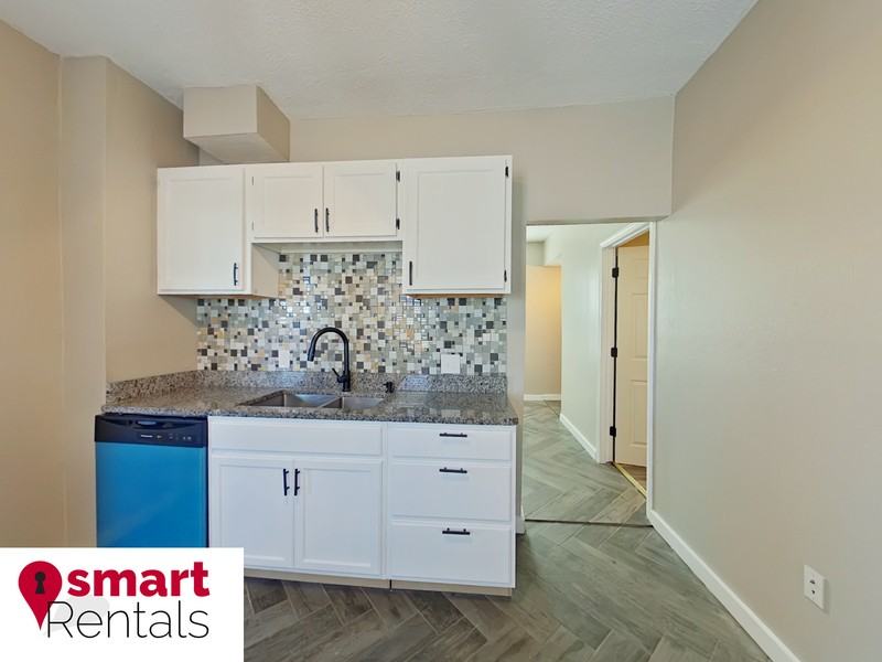 2713 Hermitage Ave - Photo 2 of 17