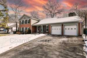 featured image of 1727 Larkmeade Dr