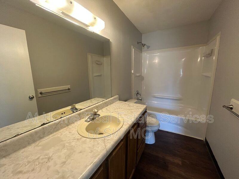 773 South Ave #B - Photo 7 of 8