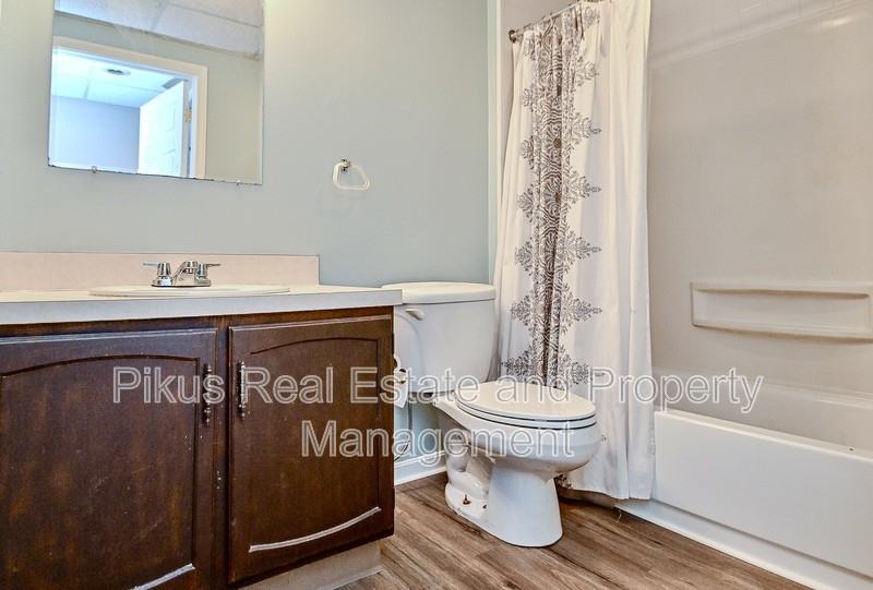 119 7th Street Northwest - Photo 6 of 9