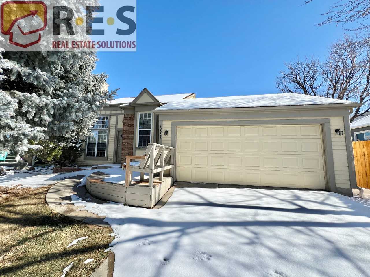 10562 Routt Ln - Photo 3 of 18