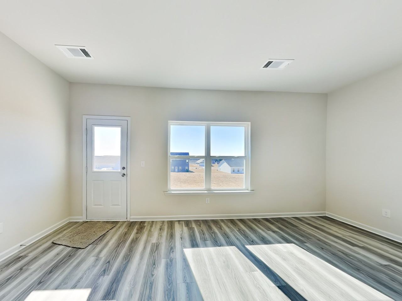 1021 Claas Way - Photo 2 of 17