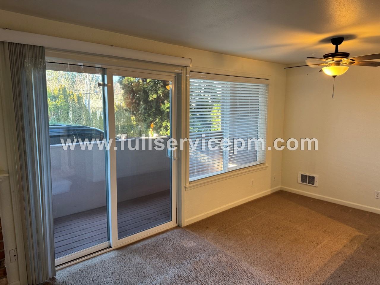 11804 100Th Ave Ne - Photo 2 of 10