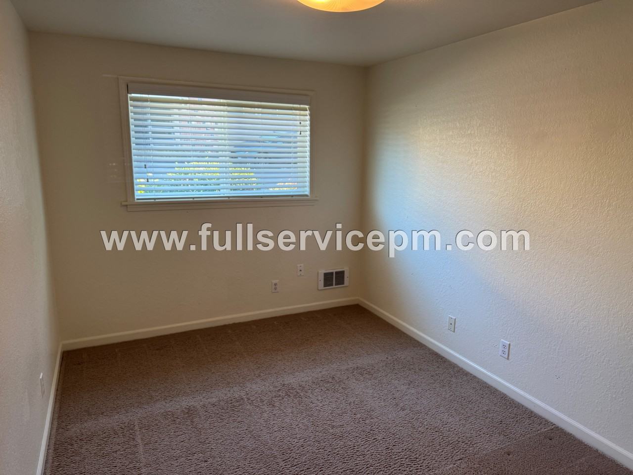 11804 100Th Ave Ne - Photo 6 of 10