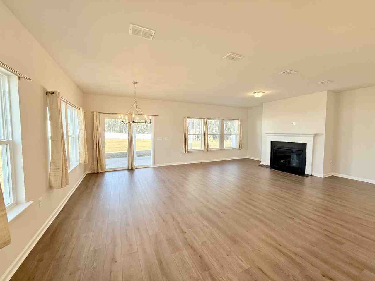 245 Valerio St - Photo 5 of 35