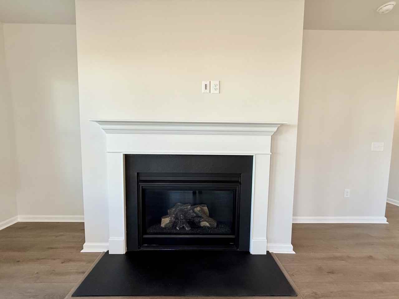 245 Valerio St - Photo 7 of 35