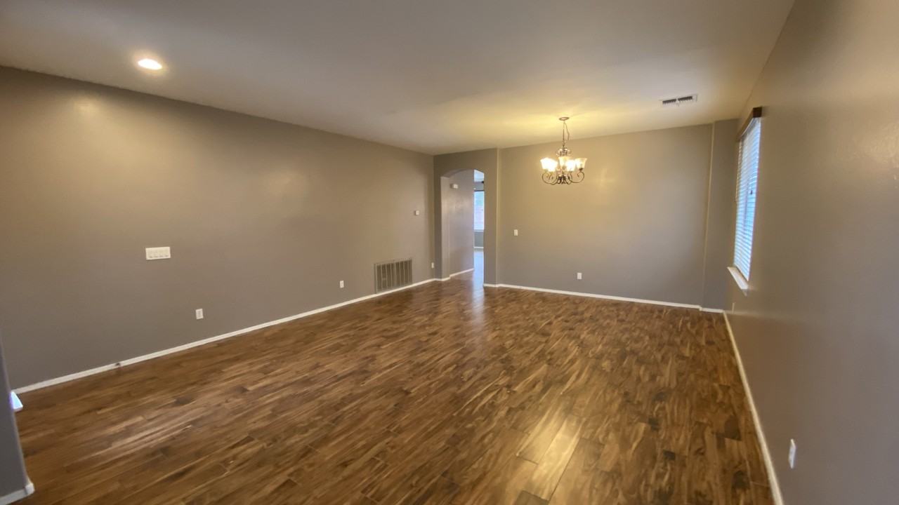 8333 W Maya Dr - Photo 3 of 46