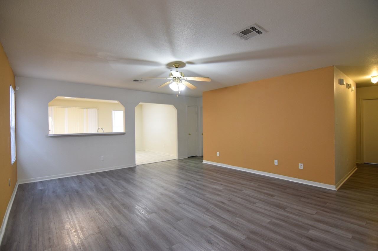 4204 Indigo Dr - Photo 7 of 19