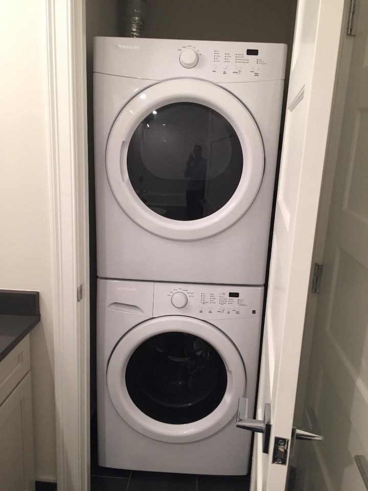 14 Newcomb St #8 - Photo 5 of 6