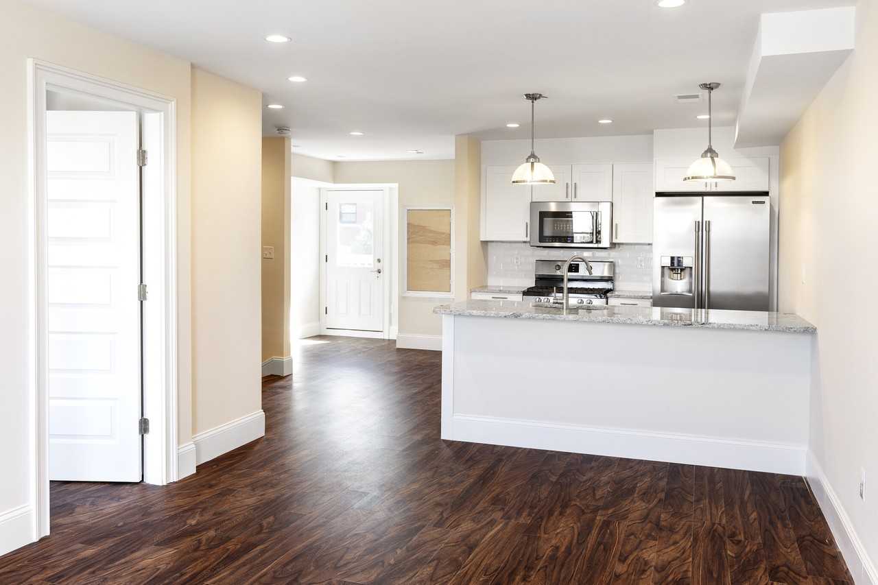 Washington Street #7 - Photo 2 of 22