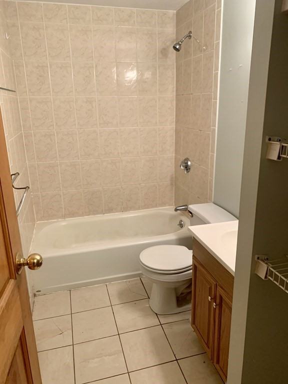 98 E Brookline St #3 - Photo 5 of 8