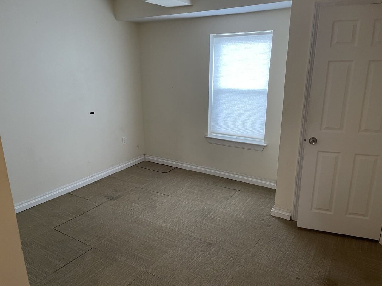 227 Roxbury St #2 - Photo 5 of 22