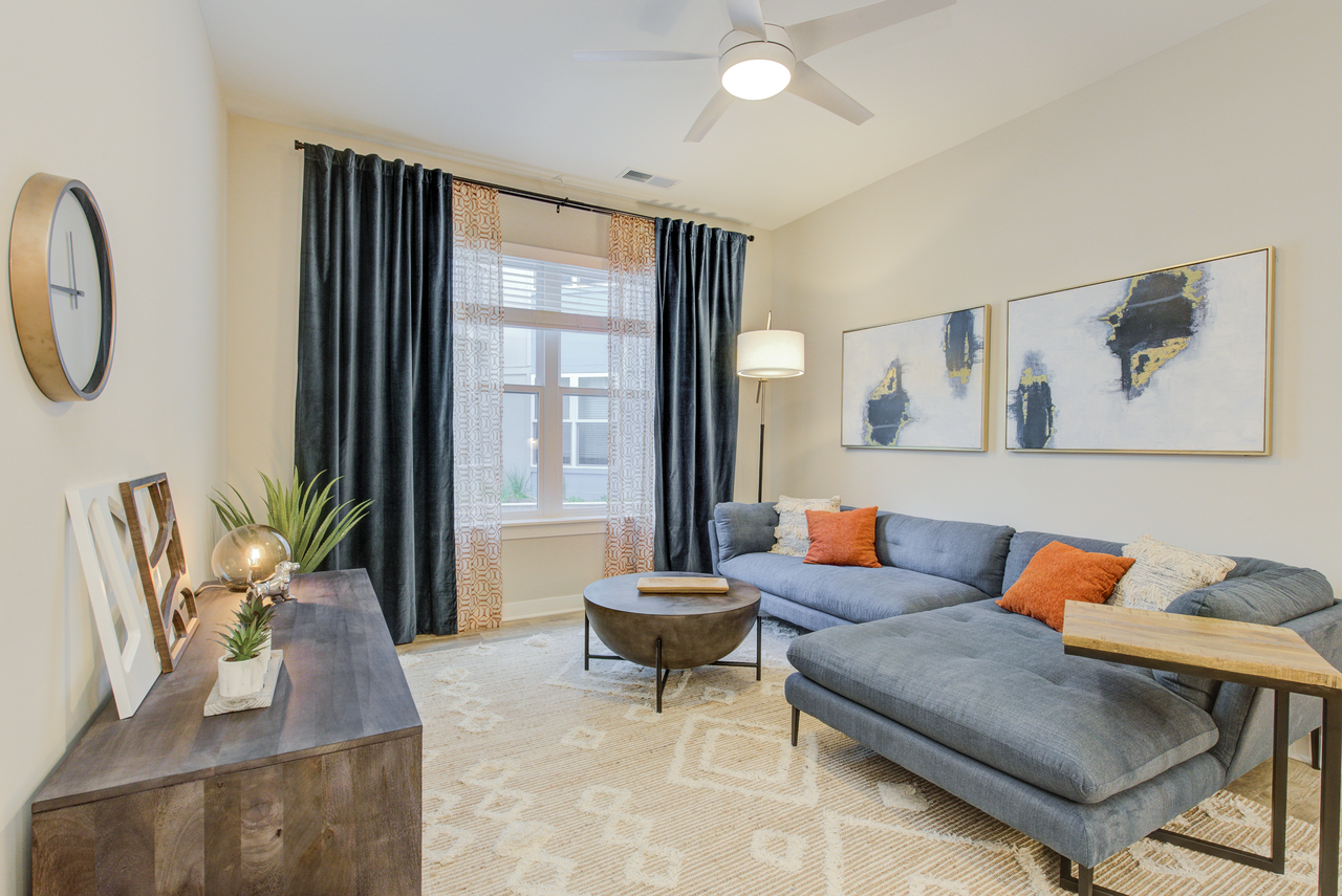 Penrose on Mass - Photo 3 of 15