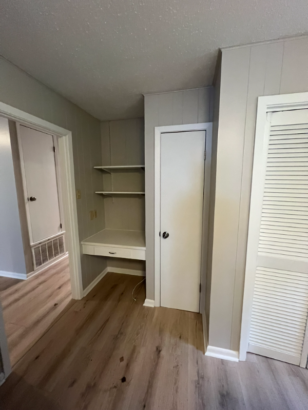 400 Gulpha Dr - Photo 6 of 18