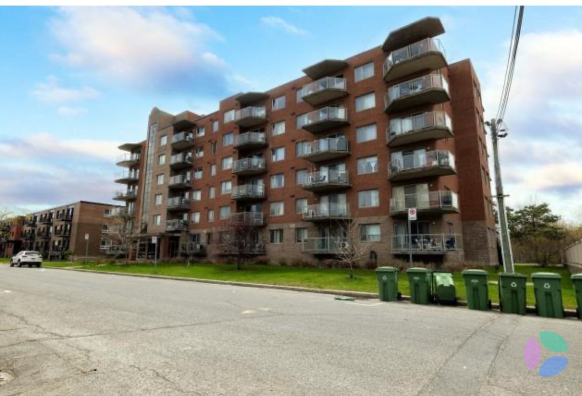 480 Boulevard Galland #410 - Photo 5 of 11