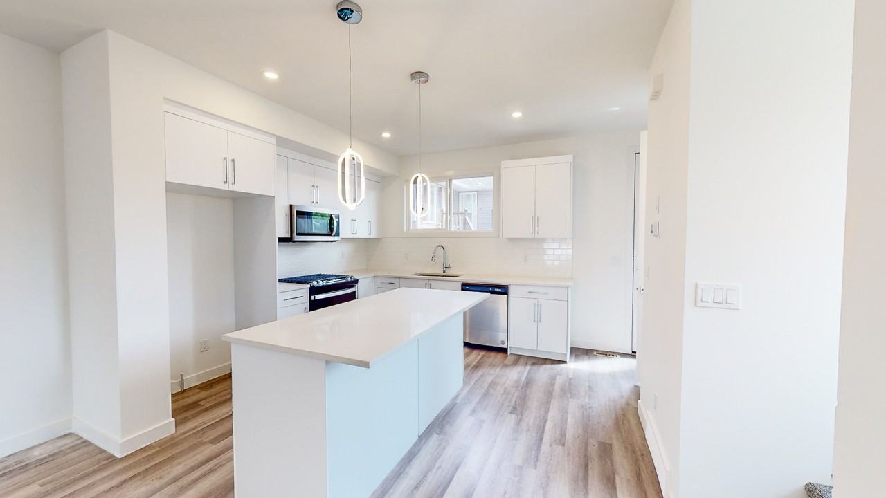 1340 20 Ave NW - Photo 2 of 19