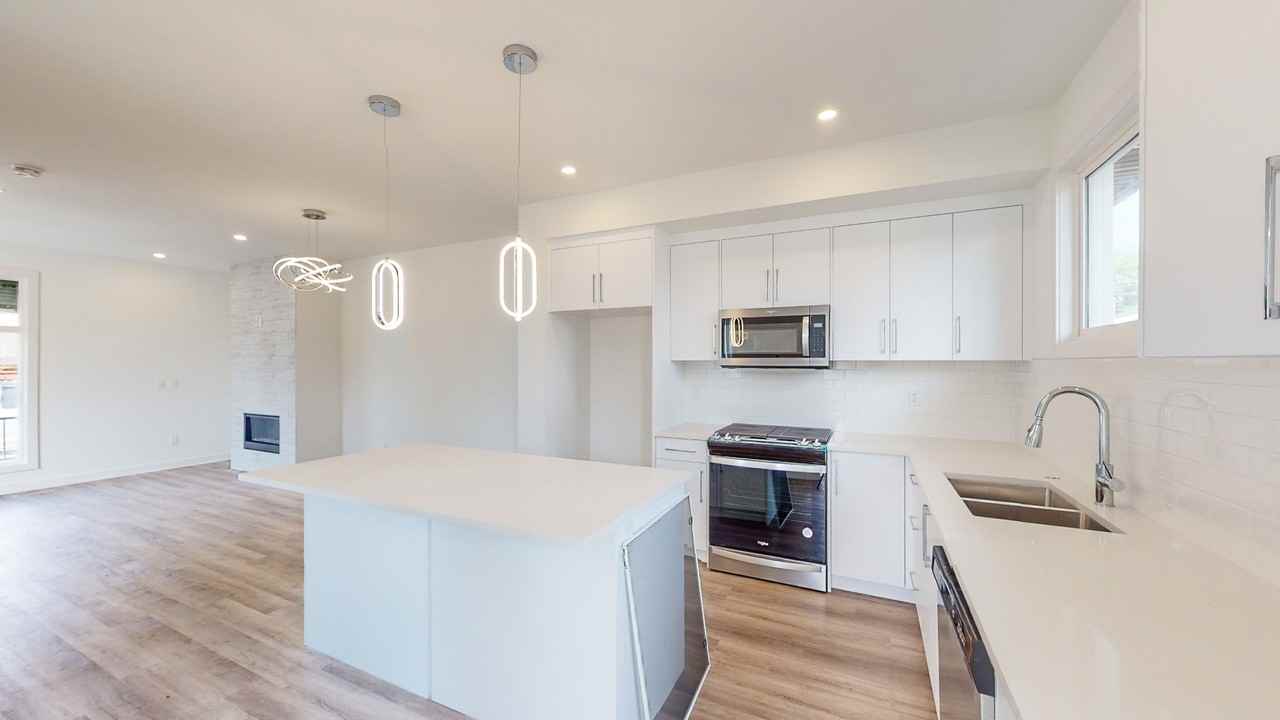 1340 20 Ave NW - Photo 3 of 19