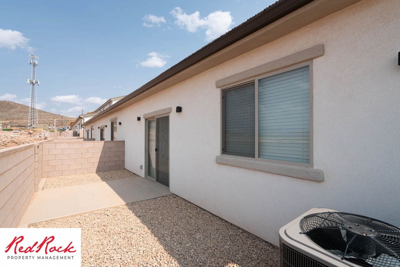 493 N 550 W - Photo 6 of 50