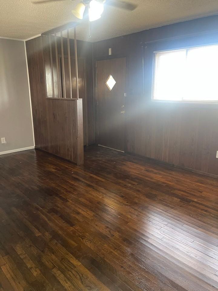 4601 Fordham St - Photo 5 of 23