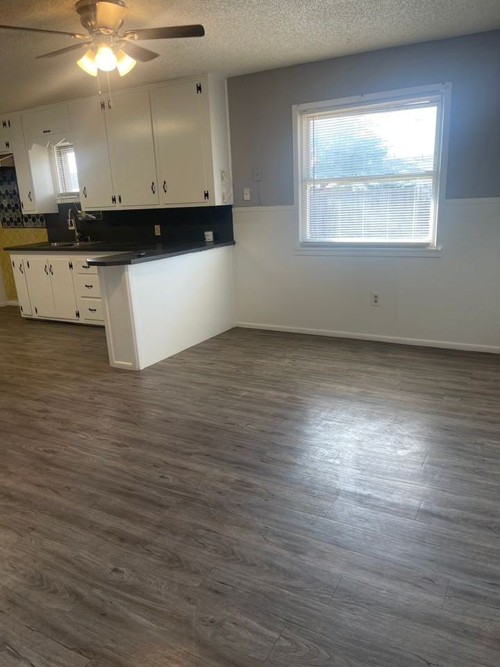 4601 Fordham St - Photo 7 of 23
