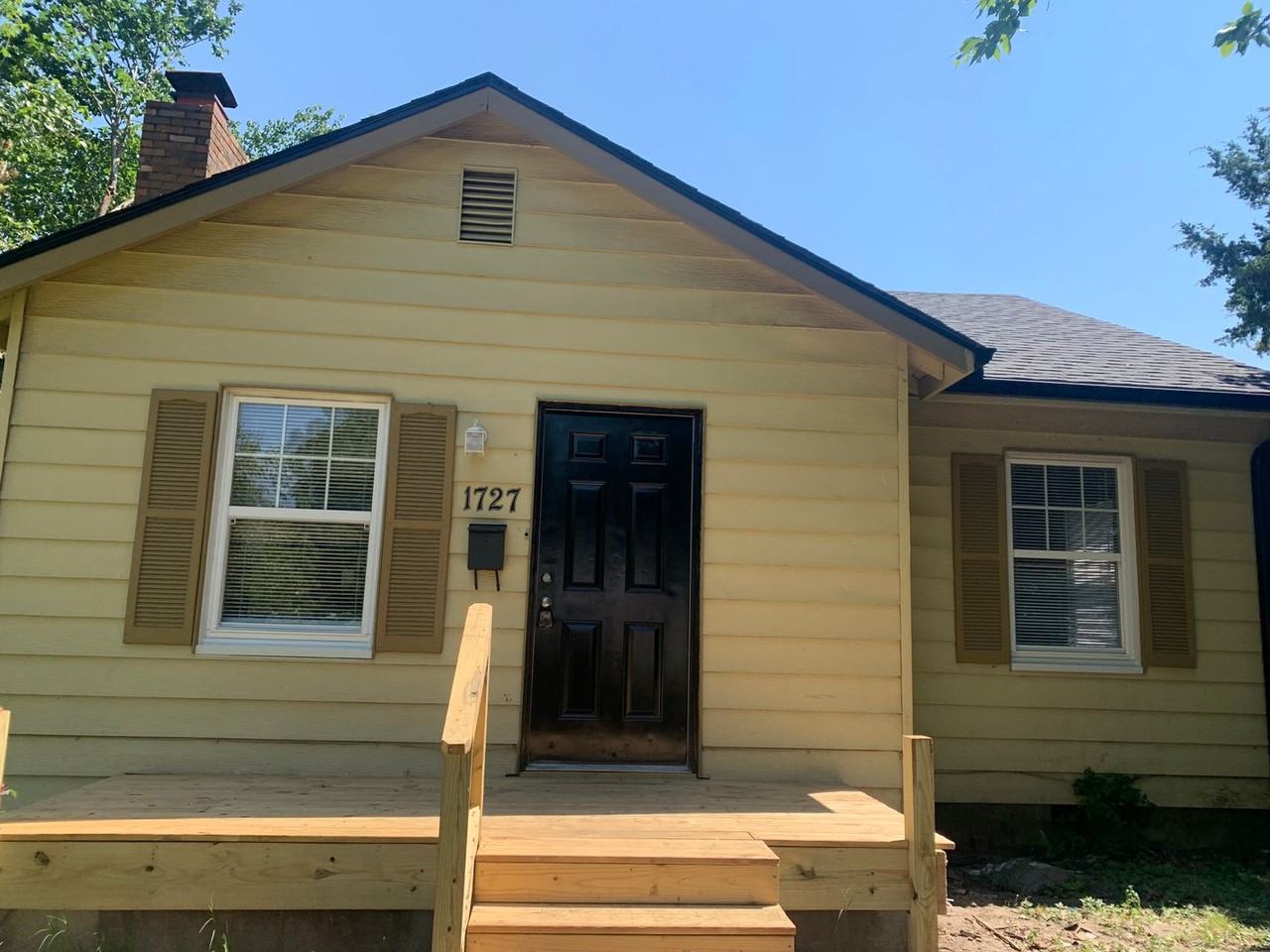 1727 S Porter Ave - Photo 2 of 17