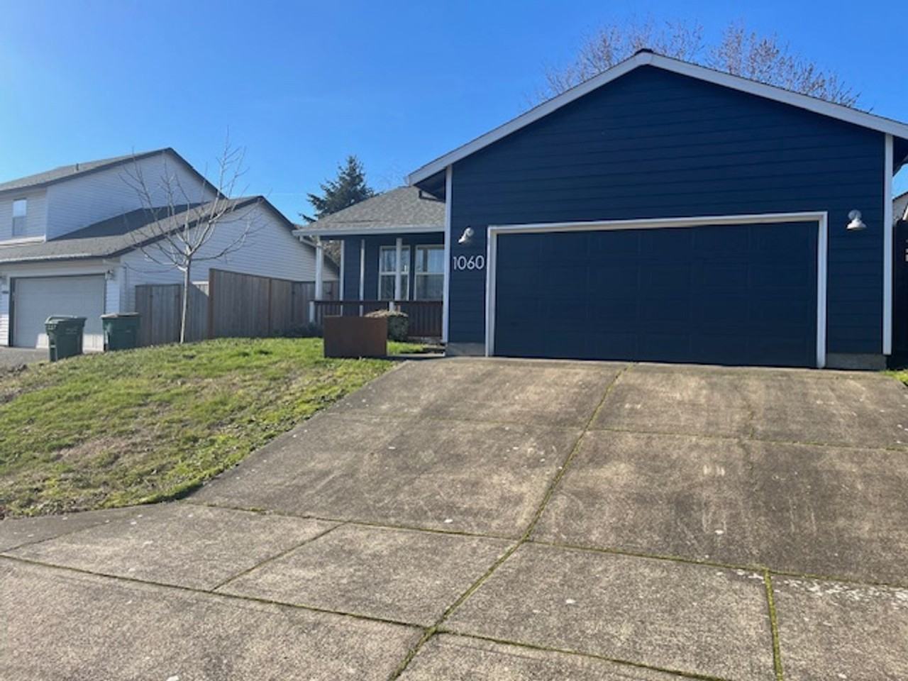 1060 Sw View Crest Dr - Photo 2 of 19