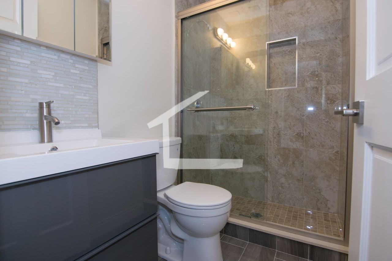 1801 Beacon St - Photo 4 of 12