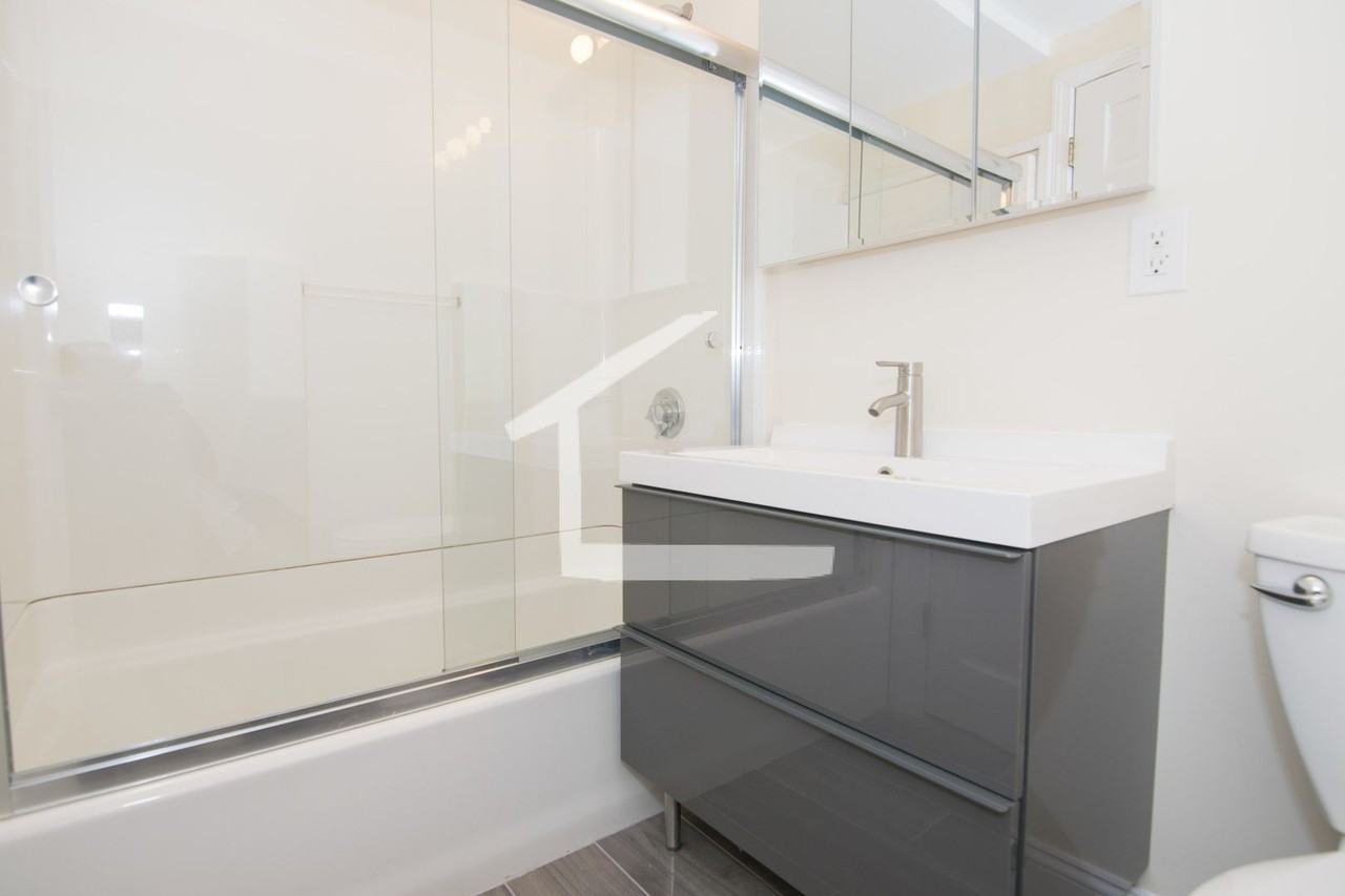 1801 Beacon St - Photo 5 of 12