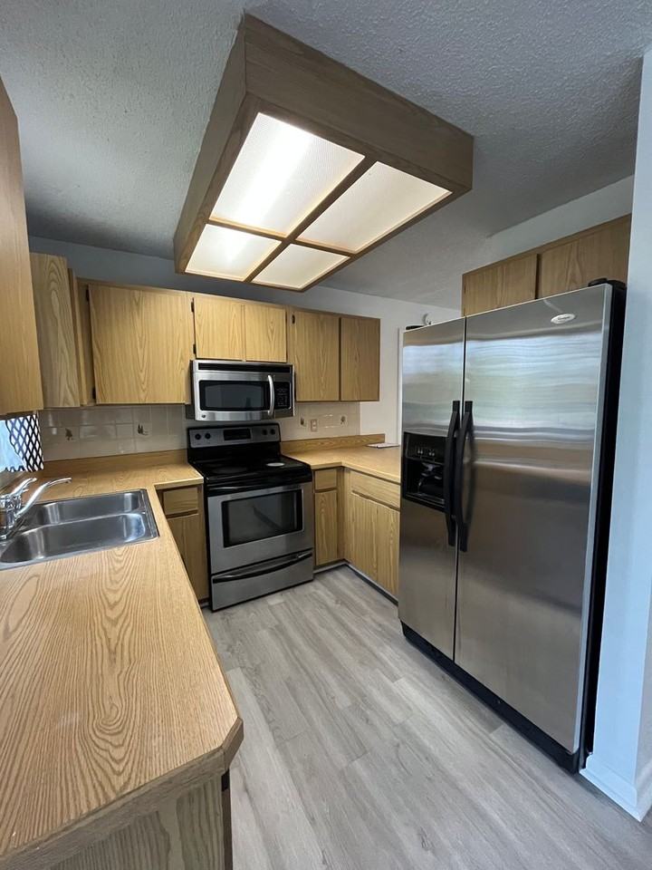 14 Pitt Ln - Photo 2 of 16