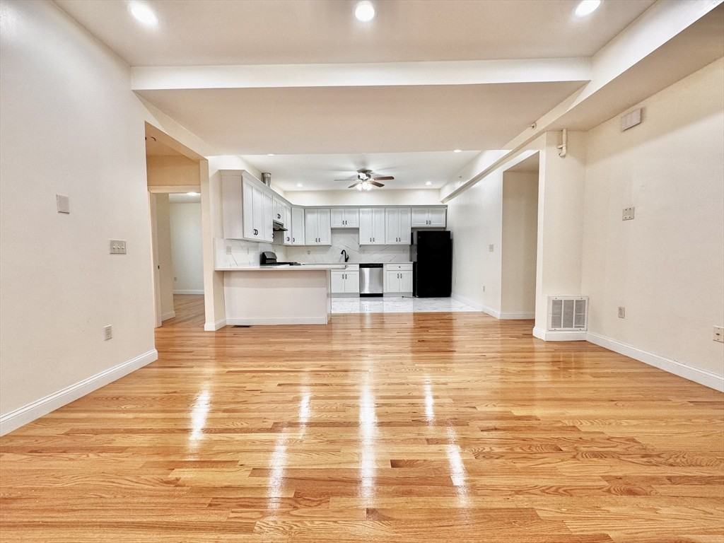 60 Mather St #1 - Photo 3 of 12