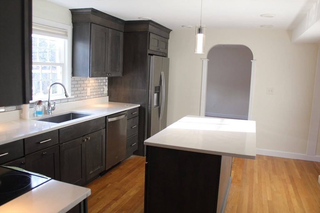 44 Maple St #NA - Photo 3 of 10