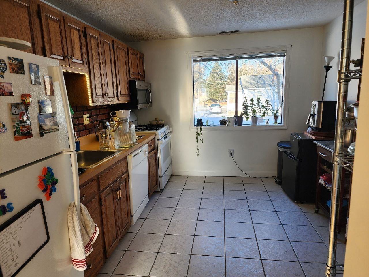 100 East Meadow Road #4 - Photo 3 of 9