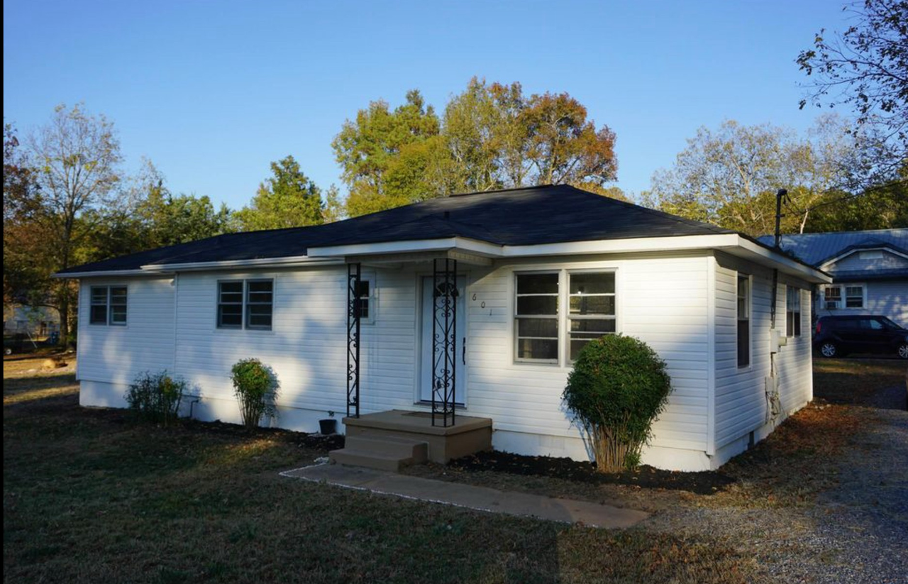 601 Sun Vly #NA - Photo 2 of 19