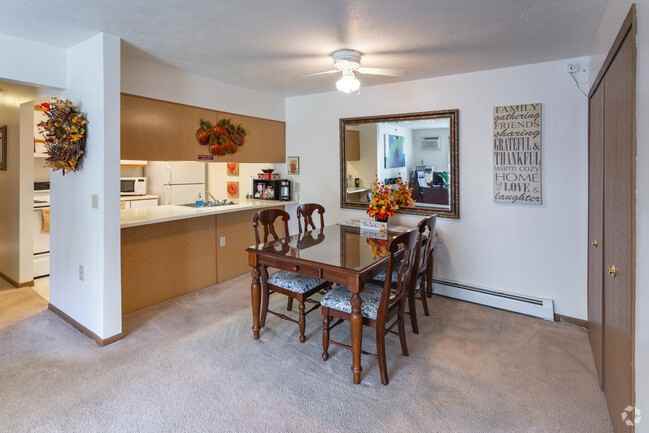 300 Trealout Dr #400-22 - Photo 3 of 7