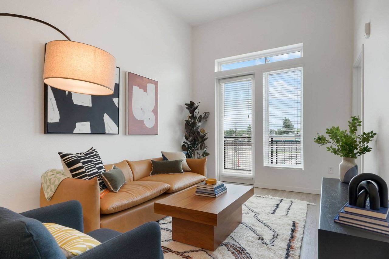 The Parallel - Photo 7 of 36