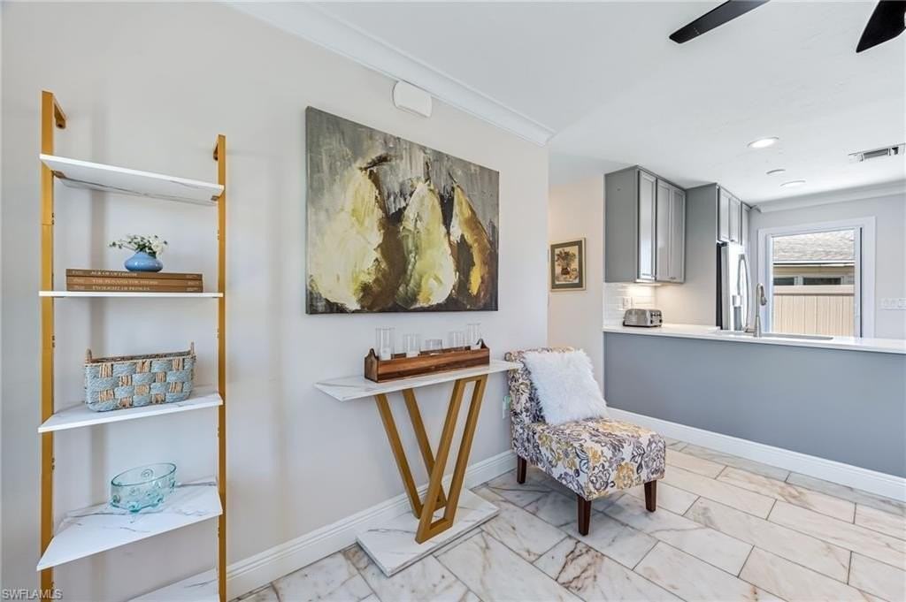 10690 8th Street North - Photo 4 of 29