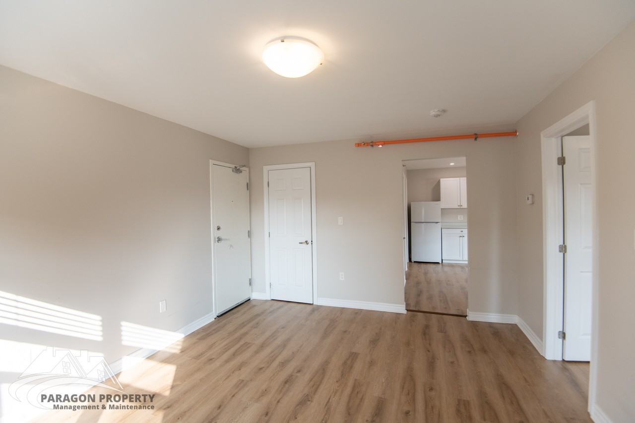 23 Agnes St #1 - Photo 4 of 11