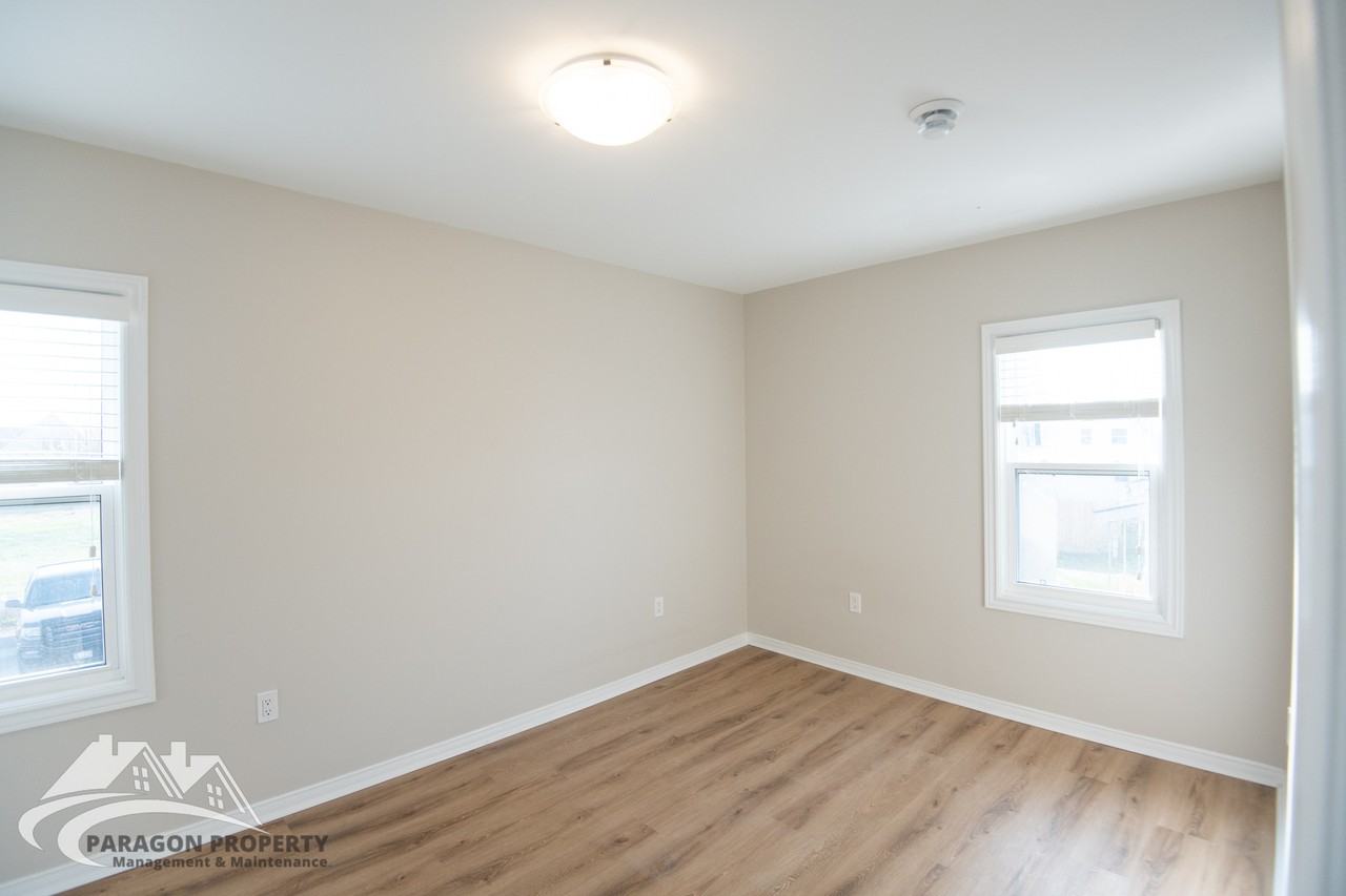 23 Agnes St #1 - Photo 5 of 11