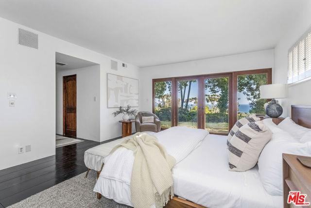 27349 Pacific Coast Hwy - Photo 2 of 8