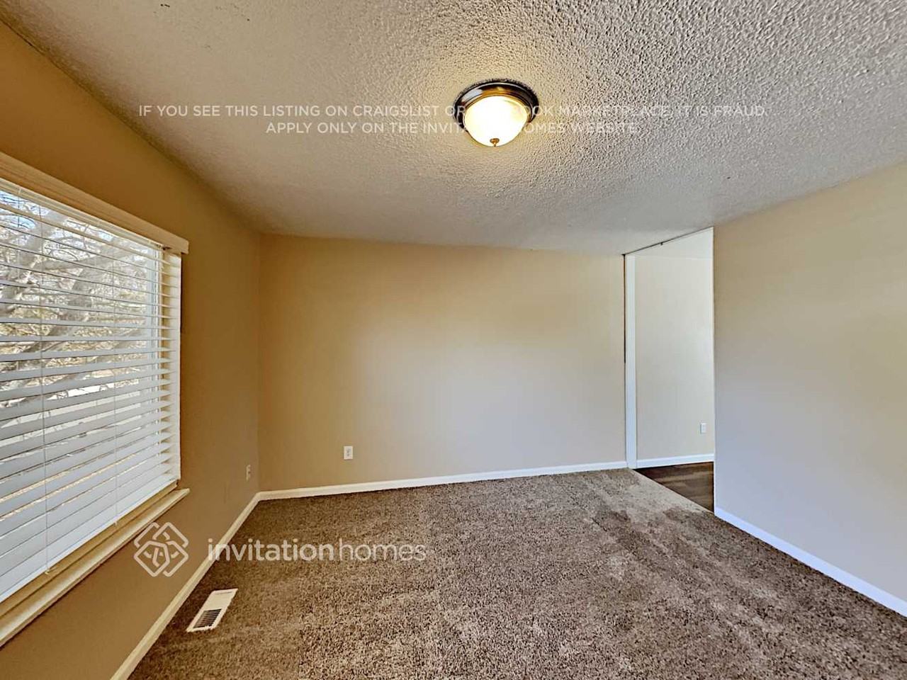 15626 E Floyd Ave - Photo 4 of 20