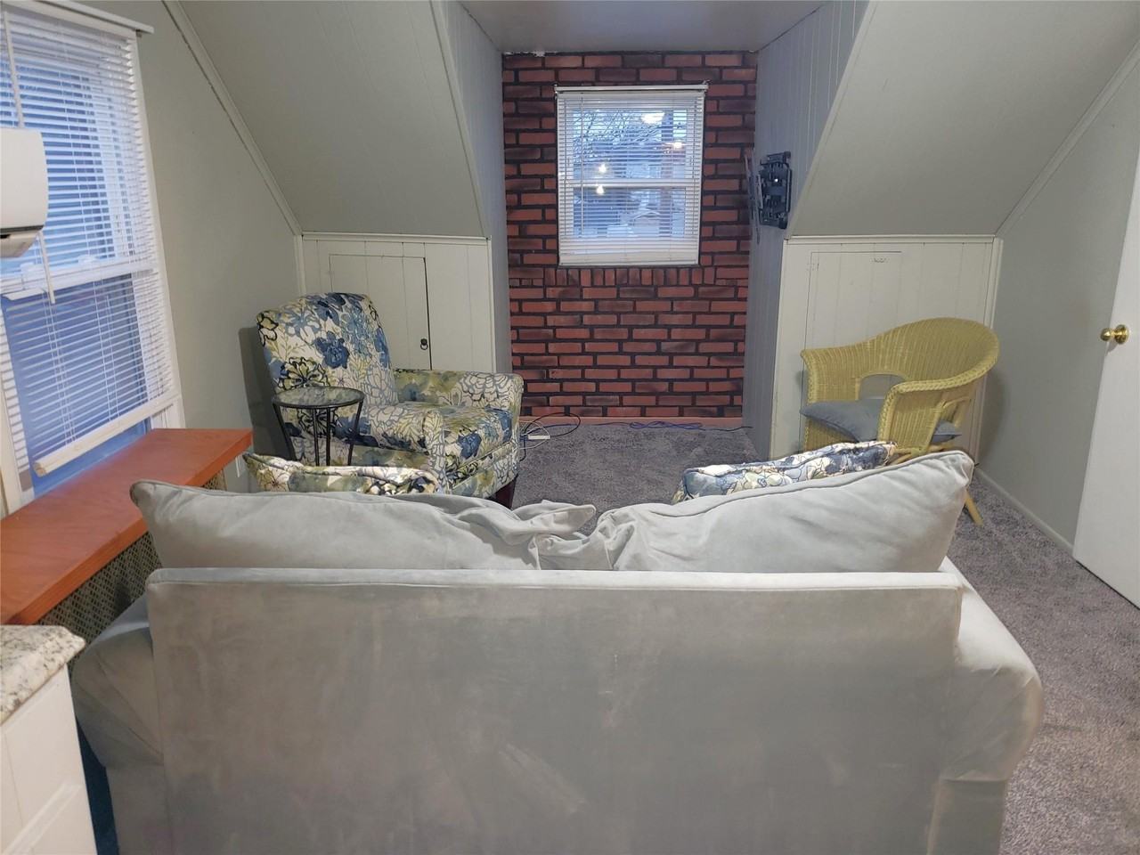 96 Copiague Pl ##2 - Photo 2 of 11