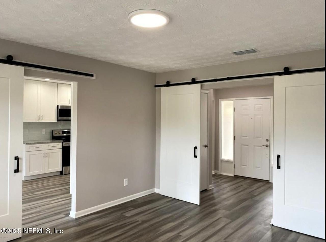 19 Sea Bass Lane Lane - Photo 7 of 16