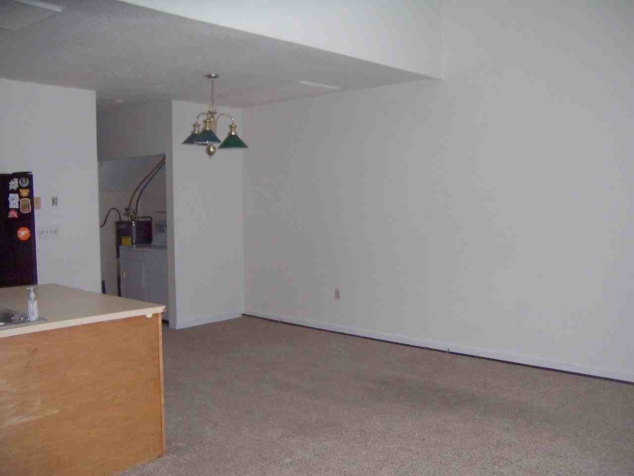 23 Tenney Brook Rd - Photo 5 of 16