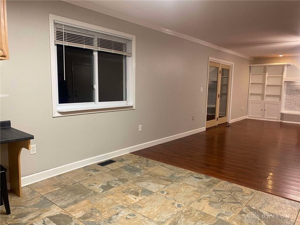 252 Bronston Trl - Photo 5 of 14