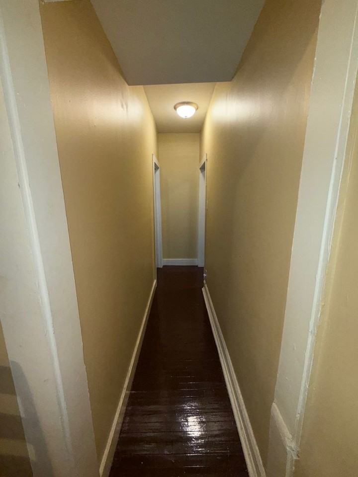 715 W 57th St ##2 - Photo 2 of 17