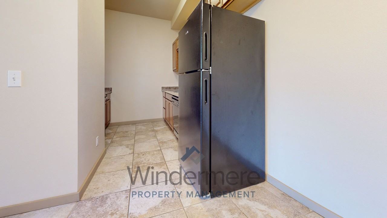 coll1410 - Photo 7 of 28