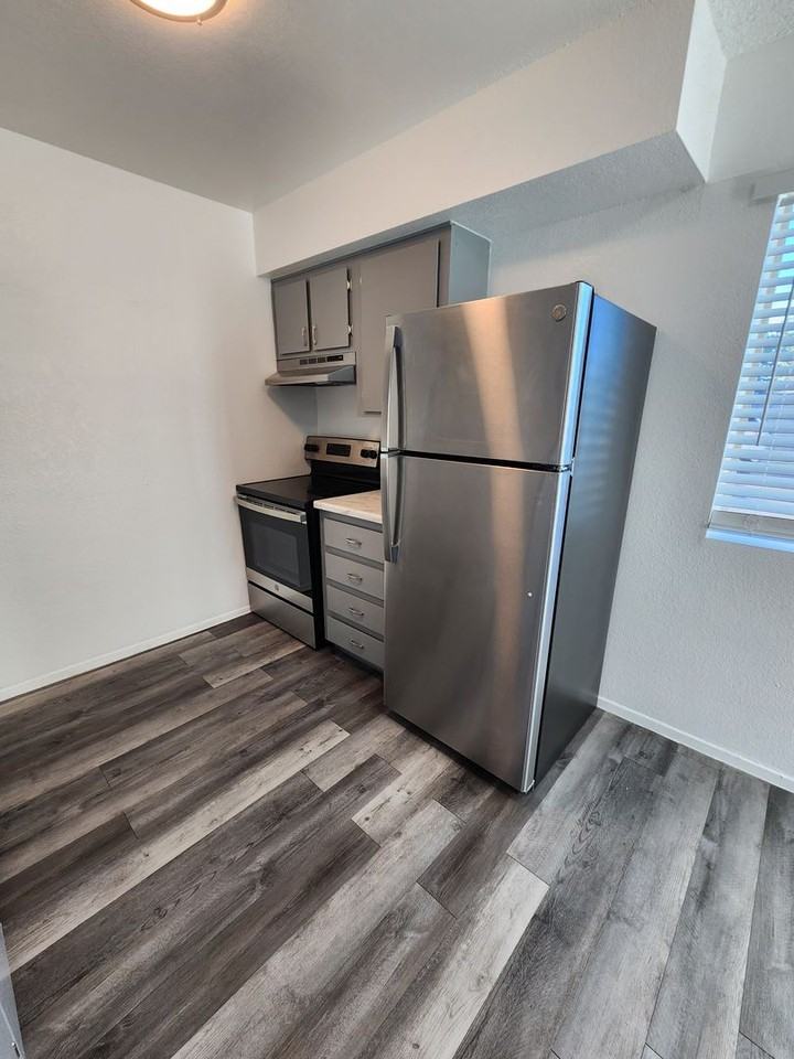 Wintercove - Photo 6 of 29