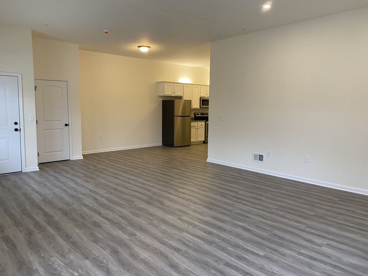 175 Troy Schenectady Road - Photo 2 of 16