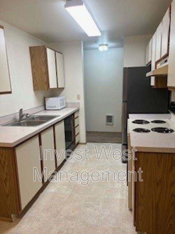 12514 Sestreet #B13 - Photo 3 of 8